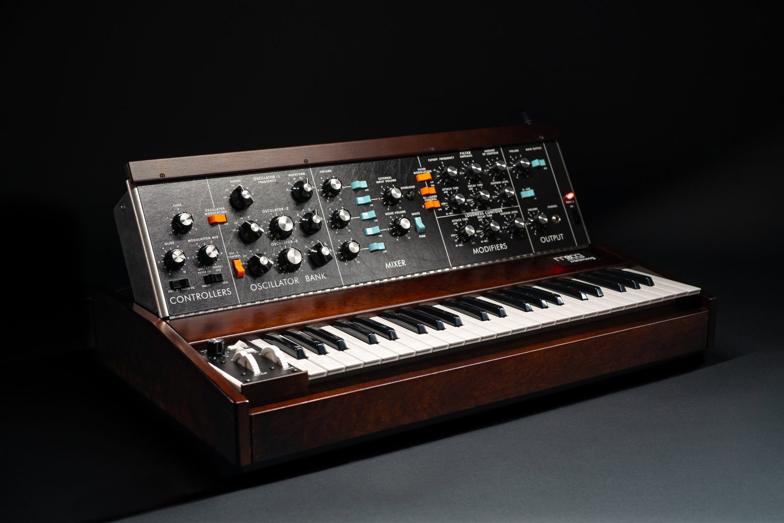 Moog Minimoog Model D Analog Synthesizer Sonarscope Pro Audio
